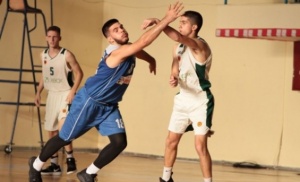 Έ&kappa;&alpha;&nu;&alpha;&nu; &tau;&omicron; 3 &sigma;&tau;&alpha; 3 &omicron;&iota; &pi;&alpha;ί&delta;&epsilon;&sigmaf;