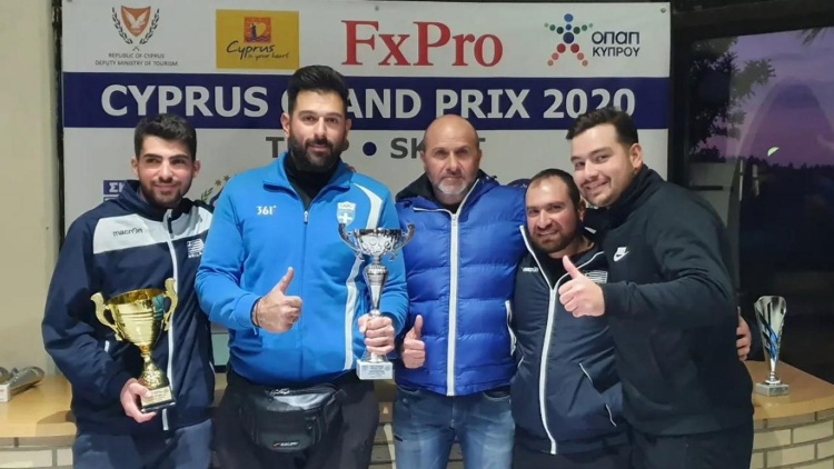 &laquo;&Pi;&rho;ά&sigma;&iota;&nu;&omicron;&raquo; &tau;&omicron; &beta;ά&theta;&rho;&omicron; &sigma;&tau;&eta;&nu; &Kappa;ύ&pi;&rho;&omicron;