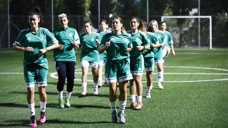 &Xi;&epsilon;&kappa;ί&nu;&eta;&sigma;&epsilon; &pi;&rho;&omicron;&epsilon;&tau;&omicron;&iota;&mu;&alpha;&sigma;ί&alpha; &tau;&omicron; &gamma;&upsilon;&nu;&alpha;&iota;&kappa;&epsilon;ί&omicron; &pi;&omicron;&delta;ό&sigma;&phi;&alpha;&iota;&rho;&omicron; &sigma;ά&lambda;&alpha;&sigmaf; &tau;&omicron;&upsilon; &Pi;&alpha;&nu;&alpha;&theta;&eta;&nu;&alpha;ϊ&kappa;&omicron;ύ