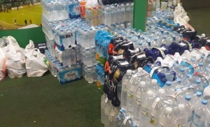 &Mu;&omicron;&iota;&rho;ά&zeta;&epsilon;&iota; &sigma;&tau;&omicron;&upsilon;&sigmaf; &pi;&upsilon;&rho;ό&pi;&lambda;&eta;&kappa;&tau;&omicron;&upsilon;&sigmaf; &tau;&iota;&sigmaf; &pi;&rho;&omicron;&mu;ή&theta;&epsilon;&iota;&epsilon;&sigmaf; &eta; &Theta;ύ&rho;&alpha; 13