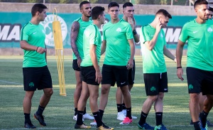 &Sigma;&upsilon;&nu;έ&chi;&iota;&sigma;&epsilon; &chi;&omega;&rho;ί&sigmaf; &pi;&rho;&omicron;&beta;&lambda;ή&mu;&alpha;&tau;&alpha; &gamma;&iota;&alpha; &Alpha;&pi;ό&lambda;&lambda;&omega;&nu;&alpha;