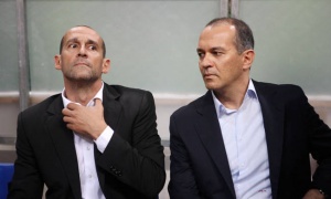 &Beta;ά&zeta;&omicron;&upsilon;&nu; &mu;&pi;&omicron;&upsilon;&rho;&lambda;ό&tau;&omicron; &sigma;&tau;&omicron; &pi;&rho;&omega;&tau;ά&theta;&lambda;&eta;&mu;&alpha;
