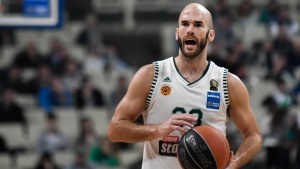 &Kappa;&alpha;&lambda;ά&theta;&eta;&sigmaf;: &laquo;&Delta;&epsilon;&nu; &theta;έ&lambda;&omega; &nu;&alpha; &pi;&alpha;ί&xi;&omega; &sigma;&epsilon; ά&lambda;&lambda;&eta; &omicron;&mu;ά&delta;&alpha;&raquo; (vid)