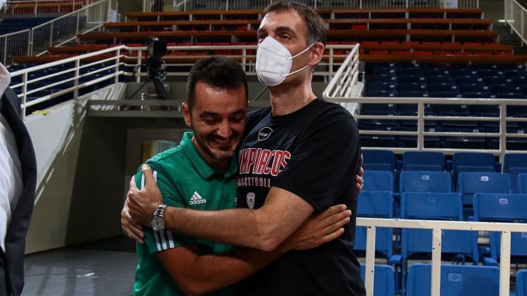 &Tau;&alpha; &epsilon;ί&pi;&alpha;&nu; &Beta;ό&beta;&omicron;&rho;&alpha;&sigmaf; &kappa;&alpha;&iota; &Mu;&pi;&alpha;&rho;&tau;&zeta;ώ&kappa;&alpha;&sigmaf; &pi;&rho;&iota;&nu; &tau;&omicron; &nu;&tau;έ&rho;&mu;&pi;&iota; (pics)