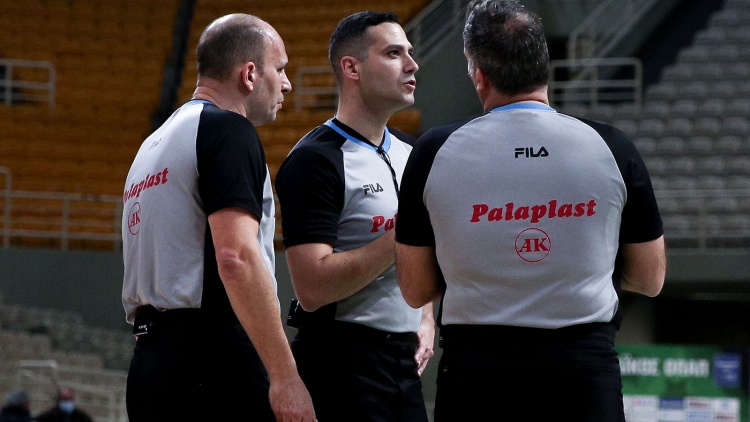&Alpha;&upsilon;&tau;&omicron;ί &sigma;&phi;&upsilon;&rho;ί&zeta;&omicron;&upsilon;&nu; &sigma;&tau;&omicron; &Pi;&epsilon;&rho;&iota;&sigma;&tau;έ&rho;&iota;-&Pi;&alpha;&nu;&alpha;&theta;&eta;&nu;&alpha;ϊ&kappa;ό&sigmaf;