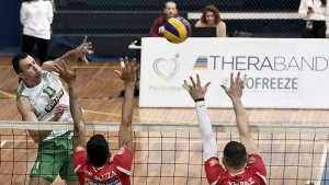 &Eta; &tau;&rho;ί&tau;&eta; &theta;έ&sigma;&eta; &pi;&epsilon;&rho;&nu;ά&epsilon;&iota; &alpha;&pi;ό &tau;&eta; &Sigma;ύ&rho;&omicron;