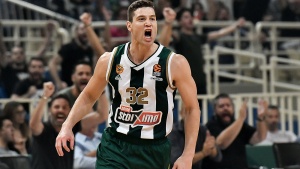 &Phi;&rho;&iota;&nu;&tau;έ&tau;: &laquo;&Pi;&rho;έ&pi;&epsilon;&iota; &pi;ά&nu;&tau;&alpha; &nu;&alpha; &pi;&alpha;&lambda;&epsilon;ύ&epsilon;&iota;&sigmaf; &gamma;&iota;&alpha; &nu;&alpha; &gamma;ί&nu;&epsilon;&iota;&sigmaf; &kappa;&alpha;&lambda;ύ&tau;&epsilon;&rho;&omicron;&sigmaf;&raquo;