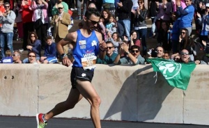 &Rho;&epsilon;&kappa;ό&rho; &gamma;&iota;&alpha; &Gamma;&kappa;&epsilon;&lambda;&alpha;&omicron;ύ&zeta;&omicron;, &pi;&rho;&omega;&tau;&iota;ά &gamma;&iota;&alpha; &Pi;&alpha;&pi;&omicron;ύ&lambda;&iota;&alpha;