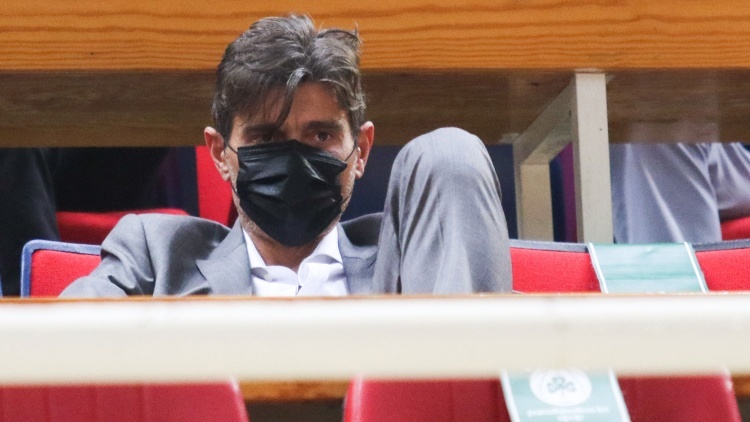 &Delta;. &Gamma;&iota;&alpha;&nu;&nu;&alpha;&kappa;ό&pi;&omicron;&upsilon;&lambda;&omicron;&sigmaf;: &laquo;&Delta;&epsilon;&nu; &epsilon;&pi;&iota;&tau;&rho;έ&pi;&epsilon;&tau;&alpha;&iota; &alpha;&upsilon;&tau;ή &eta; &epsilon;&iota;&kappa;ό&nu;&alpha; - &Tau;&alpha; &kappa;&alpha;&lambda;ύ&tau;&epsilon;&rho;&alpha; έ&rho;&chi;&omicron;&nu;&tau;&alpha;&iota;&raquo;