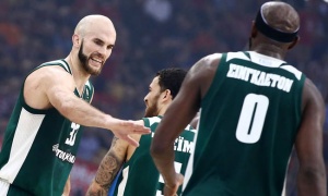 &Omicron; &Pi;&alpha;&nu;&alpha;&theta;&eta;&nu;&alpha;ϊ&kappa;ό&sigmaf; &epsilon;&pi;έ&sigma;&tau;&rho;&epsilon;&psi;&epsilon; &sigma;&tau;&omicron; &epsilon;&xi;&omicron;&chi;&iota;&kappa;ό &kappa;&alpha;&iota; &sigma;&tau;&iota;&sigmaf; &nu;ί&kappa;&epsilon;&sigmaf;