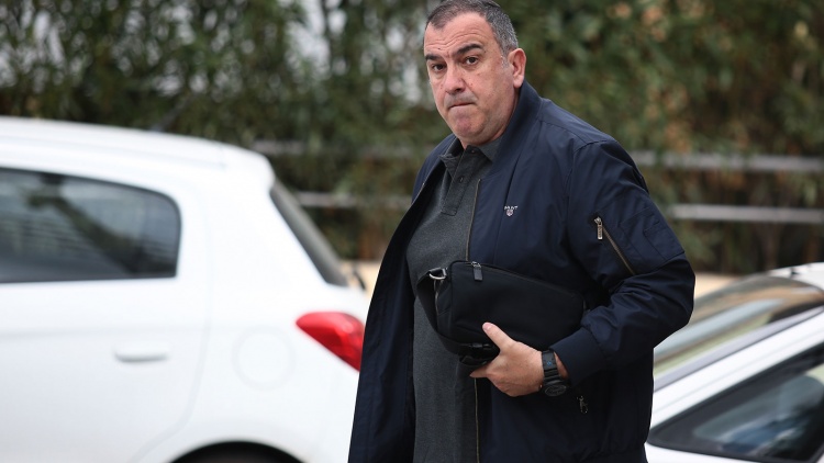 &Tau;&omicron; &alpha;&nu;&tau;ί&omicron; &tau;&omicron;&upsilon; &Kappa;&omega;&nu;&sigma;&tau;ά&nu;&tau;&omicron;&upsilon; &sigma;&tau;&omicron;&nu; &Pi;&alpha;&nu;&alpha;&theta;&eta;&nu;&alpha;ϊ&kappa;ό (pic)