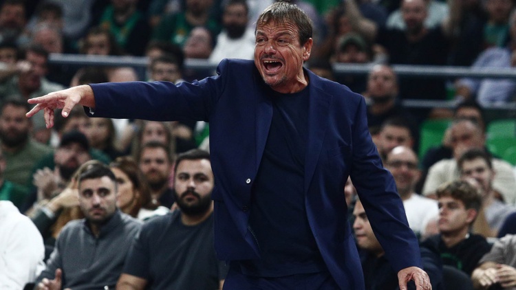 Ά&tau;&alpha;&mu;&alpha;&nu;: &laquo;&Kappa;ά&nu;&alpha;&mu;&epsilon; &sigma;&omicron;&beta;&alpha;&rho;ό &pi;&alpha;&iota;&chi;&nu;ί&delta;&iota;, &delta;&epsilon;&nu; ή&tau;&alpha;&nu; &epsilon;ύ&kappa;&omicron;&lambda;&eta; &nu;ί&kappa;&eta;&raquo;