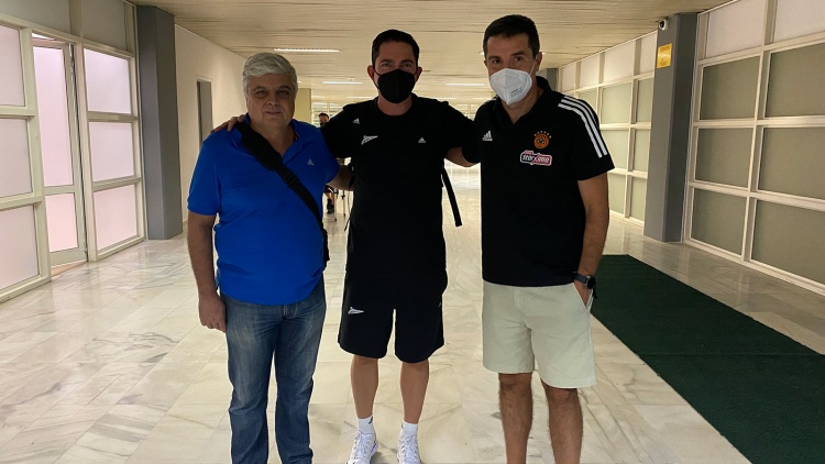 &Tau;&alpha; &epsilon;ί&pi;&alpha;&nu; &sigma;&tau;&omicron; &Omicron;&Alpha;&Kappa;&Alpha; &Pi;&rho;ί&phi;&tau;&eta;&sigmaf;, &Pi;&alpha;&pi;&alpha;&delta;ό&pi;&omicron;&upsilon;&lambda;&omicron;&sigmaf; &kappa;&alpha;&iota; &Pi;&alpha;&sigma;&kappa;&omicron;&upsilon;ά&lambda; (pic)