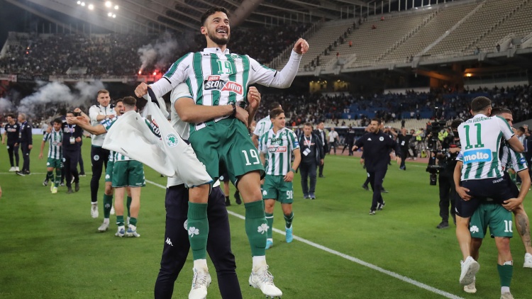 &Pi;&alpha;&nu;&alpha;&theta;&eta;&nu;&alpha;ϊ&kappa;ό&sigmaf; &sigma;&epsilon; &Beta;&iota;&gamma;&iota;&alpha;&phi;ά&nu;&iota;&epsilon;&sigmaf;: &laquo;&Theta;&alpha; &epsilon;ί&sigma;&alpha;&iota; &pi;ά&nu;&tau;&alpha; έ&nu;&alpha;&sigmaf; &alpha;&pi;ό &epsilon;&mu;ά&sigmaf;&raquo; (pic)