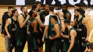 &Sigma;&upsilon;&nu;&epsilon;&chi;ί&zeta;&epsilon;&iota; &sigma;&tau;&eta;&nu; &Epsilon;&upsilon;&rho;&omega;&lambda;ί&gamma;&kappa;&alpha; &omicron; &Pi;&alpha;&nu;&alpha;&theta;&eta;&nu;&alpha;ϊ&kappa;ό&sigmaf;