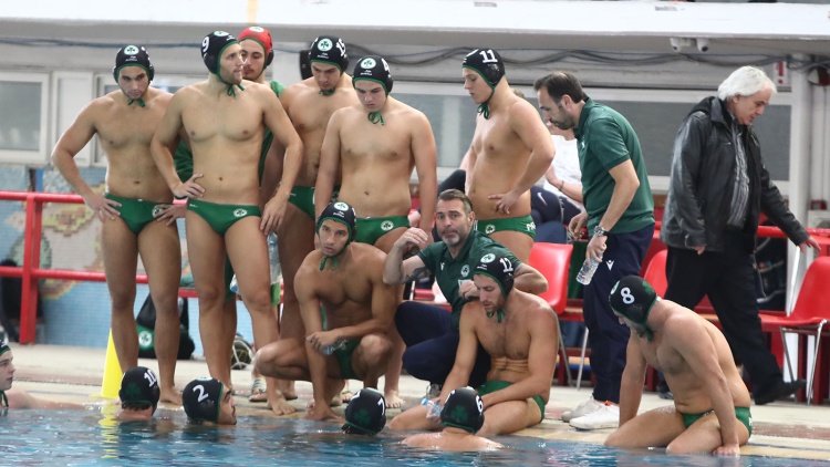 &Mu;&epsilon; &Gamma;&lambda;&upsilon;&phi;ά&delta;&alpha; &sigma;&tau;&eta;&nu; &pi;&rho;&epsilon;&mu;&iota;έ&rho;&alpha; &tau;&eta;&sigmaf; &Alpha;1 &pi;ό&lambda;&omicron; &omicron; &Pi;&alpha;&nu;&alpha;&theta;&eta;&nu;&alpha;ϊ&kappa;ό&sigmaf;