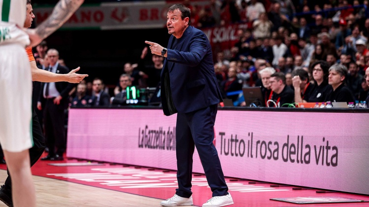 Ά&tau;&alpha;&mu;&alpha;&nu;: &laquo;&Tau;&eta; &mu;&epsilon;&gamma;&alpha;&lambda;ύ&tau;&epsilon;&rho;&eta; &delta;&iota;&alpha;&phi;&omicron;&rho;ά &sigma;&tau;&eta;&nu; &sigma;&tau;&alpha;&tau;&iota;&sigma;&tau;&iota;&kappa;ή &tau;&eta;&nu; &beta;&lambda;έ&pi;&epsilon;&tau;&epsilon;, &delta;&epsilon;&nu; &theta;έ&lambda;&omega; &nu;&alpha; &kappa;ά&nu;&omega; &kappa;ά&pi;&omicron;&iota;&omicron; &sigma;&chi;ό&lambda;&iota;&omicron;&raquo;