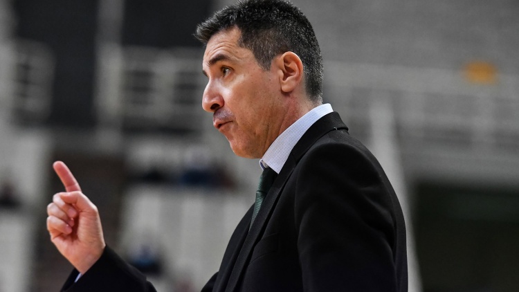 &Pi;&rho;ί&phi;&tau;&eta;&sigmaf;: &laquo;&Pi;&rho;έ&pi;&epsilon;&iota; &nu;&alpha; &delta;&iota;&alpha;&chi;&epsilon;&iota;&rho;&iota;&sigma;&tau;&omicron;ύ&mu;&epsilon; &tau;&omicron; &pi;&rho;ό&gamma;&rho;&alpha;&mu;&mu;&alpha;, &tau;&alpha; &pi;&rho;&omicron;&beta;&lambda;ή&mu;&alpha;&tau;&alpha; &kappa;&alpha;&iota; &tau;&omicron;&nu; &Gamma;&iota;ό&beta;&iota;&tau;&sigmaf;&raquo;