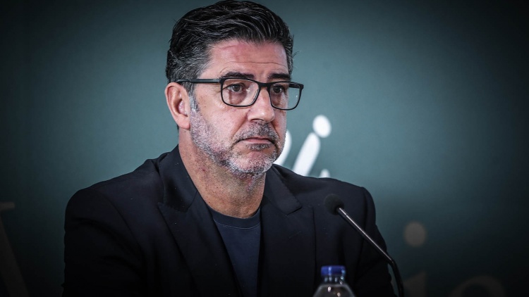 &Rho;&omicron;&upsilon;ί &Beta;&iota;&tau;ό&rho;&iota;&alpha;: &laquo;&Epsilon;ί&nu;&alpha;&iota; &tau;&iota;&mu;ή &mu;&omicron;&upsilon; &nu;&alpha; &epsilon;ί&mu;&alpha;&iota; &mu;έ&rho;&omicron;&sigmaf; &epsilon;&nu;ό&sigmaf; &sigma;&upsilon;&lambda;&lambda;ό&gamma;&omicron;&upsilon; &mu;&epsilon; &tau;ό&sigma;&eta; &iota;&sigma;&tau;&omicron;&rho;ί&alpha; &sigma;&epsilon; &Epsilon;&lambda;&lambda;ά&delta;&alpha; &kappa;&alpha;&iota; &Epsilon;&upsilon;&rho;ώ&pi;&eta;&raquo;