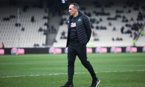 &Delta;ώ&nu;&eta;&sigmaf;: &laquo;&Delta;&epsilon; &theta;έ&lambda;&omega; &nu;&alpha; &pi;&epsilon;&tau;ά&xi;&omega; &delta;ύ&omicron; &chi;&rho;ό&nu;&iota;&alpha; &delta;&omicron;&upsilon;&lambda;&epsilon;&iota;ά&sigmaf;, &tau;&eta;&nu; &pi;&alpha;&rho;&alpha;&mu;&omicron;&nu;ή &tau;&eta;&nu; &alpha;&pi;&omicron;&phi;&alpha;&sigma;ί&zeta;&epsilon;&iota; &eta; &delta;&iota;&omicron;ί&kappa;&eta;&sigma;&eta;&raquo; (aud)