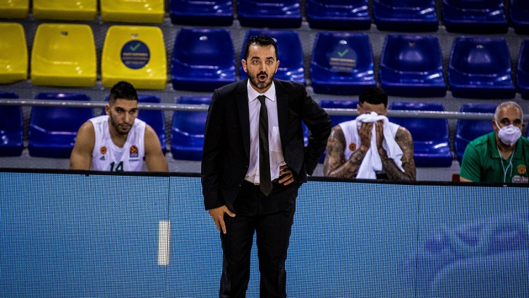 &Beta;ό&beta;&omicron;&rho;&alpha;&sigmaf;: &laquo;&Delta;&epsilon;&nu; &chi;ά&nu;&epsilon;&iota;&sigmaf; &pi;&omicron;&tau;έ &pi;&rho;&iota;&nu; &tau;&omicron; &tau;&zeta;ά&mu;&pi;&omicron;&lambda;&raquo;