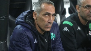 &laquo;&Delta;&epsilon;&nu; &alpha;&nu;&alpha;&phi;έ&rho;&theta;&eta;&kappa;&epsilon; &sigma;&tau;&eta; &delta;&iota;&alpha;&iota;&tau;&eta;&sigma;ί&alpha; &omicron; &Delta;ώ&nu;&eta;&sigmaf;&raquo;
