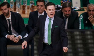 &Pi;&iota;&tau;ί&nu;&omicron;: &laquo;&Kappa;&alpha;&lambda;ά&theta;&eta;&sigmaf;, &Pi;&alpha;&pi;&alpha;&gamma;&iota;ά&nu;&nu;&eta;&sigmaf; έ&beta;&gamma;&alpha;&lambda;&alpha;&nu; &tau;&iota;&sigmaf; ά&mu;&upsilon;&nu;&epsilon;&sigmaf;, &sigma;&pi;&omicron;&upsilon;&delta;&alpha;ί&omicron;&sigmaf; &omicron; &Mu;ή&tau;&omicron;&gamma;&lambda;&omicron;&upsilon;&raquo;