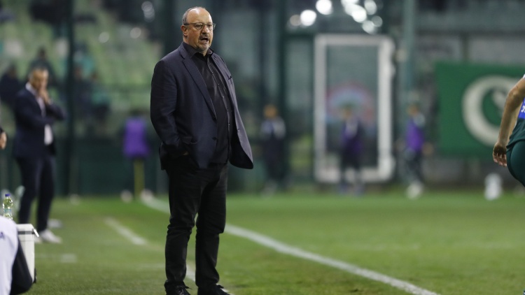 &Mu;&pi;&epsilon;&nu;ί&tau;&epsilon;&theta;: &laquo;&Omicron;&iota; &pi;&alpha;ί&kappa;&tau;&epsilon;&sigmaf; &pi;&omicron;&upsilon; &alpha;&gamma;&omega;&nu;ί&sigma;&tau;&eta;&kappa;&alpha;&nu; &delta;&epsilon;&nu; &epsilon;ί&chi;&alpha;&nu; &tau;&omicron; &mu;&upsilon;&alpha;&lambda;ό &tau;&omicron;&upsilon;&sigmaf; &sigma;&tau;&eta;&nu; &Mu;&pi;έ&tau;&iota;&sigmaf; &ndash; &Pi;&omicron;&lambda;&lambda;ά &pi;&rho;ά&gamma;&mu;&alpha;&tau;&alpha; &delta;&epsilon;&nu; &pi;ή&gamma;&alpha;&nu; &kappa;&alpha;&lambda;ά &sigma;ή&mu;&epsilon;&rho;&alpha;&raquo;