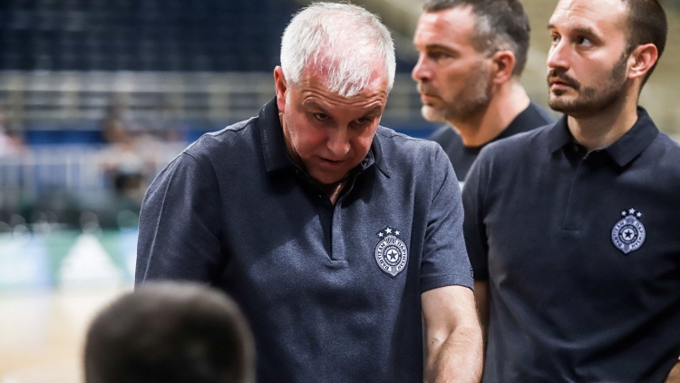 &Chi;&omega;&rho;ί&sigmaf; &tau;&eta;&nu; &Pi;&alpha;&rho;&tau;&iota;&zeta;ά&nu; &omicron;&iota; &alpha;&pi;&omicron;&nu;&omicron;&mu;έ&sigmaf; &tau;&omicron;&upsilon; 3&omicron;&upsilon; &laquo;&Pi;&alpha;ύ&lambda;&omicron;&sigmaf; &Gamma;&iota;&alpha;&nu;&nu;&alpha;&kappa;ό&pi;&omicron;&upsilon;&lambda;&omicron;&sigmaf;&raquo;
