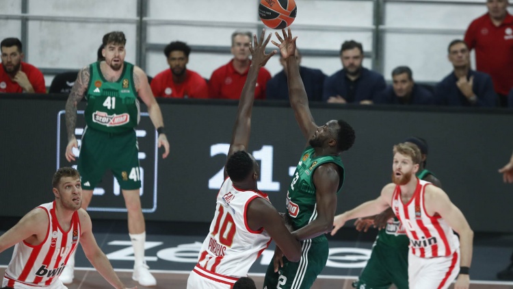 &Eta; &beta;&alpha;&theta;&mu;&omicron;&lambda;&omicron;&gamma;ί&alpha; &tau;&eta;&sigmaf; Euroleague &kappa;&alpha;&iota; &eta; &theta;έ&sigma;&eta; &tau;&omicron;&upsilon; &Pi;&alpha;&nu;&alpha;&theta;&eta;&nu;&alpha;ϊ&kappa;&omicron;ύ