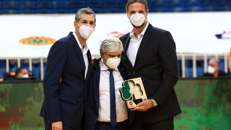 &laquo;&Lambda;ύ&gamma;&iota;&sigma;&epsilon;&raquo; &kappa;&alpha;&tau;ά &tau;&eta; &beta;&rho;ά&beta;&epsilon;&upsilon;&sigma;ή &tau;&omicron;&upsilon; &omicron; &Mu;ά&nu;&omicron;&sigmaf; &Pi;&alpha;&pi;&alpha;&delta;ό&pi;&omicron;&upsilon;&lambda;&omicron;&sigmaf;