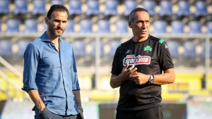 &laquo;&Pi;ά&epsilon;&iota; &gamma;&iota;&alpha; &epsilon;&xi;&tau;&rho;έ&mu; &omicron; &Pi;&alpha;&nu;&alpha;&theta;&eta;&nu;&alpha;ϊ&kappa;ό&sigmaf;&raquo;