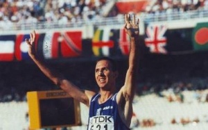 Green Legend o &Pi;&alpha;&nu;&alpha;&gamma;&iota;ώ&tau;&eta;&sigmaf; &Sigma;&tau;&rho;&omicron;&upsilon;&mu;&pi;ά&kappa;&omicron;&sigmaf;
