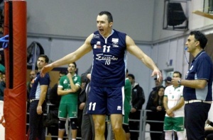 &Sigma;&tau;&alpha; &laquo;&pi;&rho;ά&sigma;&iota;&nu;&alpha;&raquo; &Pi;&epsilon;&lambda;&epsilon;&kappa;&omicron;ύ&delta;&alpha;&sigmaf;, &Gamma;&iota;&omicron;&rho;&nu;&tau;ά&nu;&omicron;&phi; &kappa;&alpha;&iota; &Zeta;ή&sigma;&eta;&sigmaf;