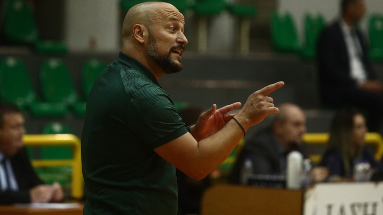 &Gamma;&kappa;ά&iota;&tau;&sigmaf;: &laquo;&Nu;&alpha; &alpha;&nu;&tau;&iota;&lambda;&eta;&phi;&theta;&omicron;ύ&nu; &omicron;&iota; &pi;&alpha;ί&kappa;&tau;&rho;&iota;&epsilon;&sigmaf; &tau;&eta; &phi;&iota;&lambda;&omicron;&sigma;&omicron;&phi;ί&alpha; &tau;&omicron;&upsilon; &Pi;&alpha;&nu;&alpha;&theta;&eta;&nu;&alpha;ϊ&kappa;&omicron;ύ - &Tau;&epsilon;&rho;ά&sigma;&tau;&iota;&omicron; &tau;&omicron; &beta;ά&rho;&omicron;&sigmaf; &tau;&eta;&sigmaf; &phi;&alpha;&nu;έ&lambda;&alpha;&sigmaf;&raquo;