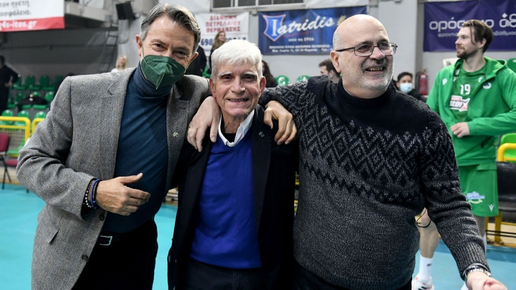 &Mu;&alpha;&lambda;&alpha;&kappa;&alpha;&tau;έ&sigmaf;: &laquo;&Epsilon;ύ&kappa;&omicron;&lambda;&omicron; &epsilon;ί&nu;&alpha;&iota; &nu;&alpha; &kappa;ά&nu;&epsilon;&iota;&sigmaf; &beta;ή&mu;&alpha;&tau;&alpha; &mu;&pi;&rho;&omicron;&sigma;&tau;ά &alpha;&lambda;&lambda;ά &tau;&omicron; &theta;έ&mu;&alpha; &epsilon;ί&nu;&alpha;&iota; &nu;&alpha; &kappa;&alpha;&theta;&iota;&epsilon;&rho;&omega;&theta;&omicron;ύ&mu;&epsilon;&raquo;