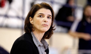 &Eta; &Kappa;&alpha;&pi;&omicron;&gamma;&iota;ά&nu;&nu;&eta; &sigma;&tau;&omicron; &mu;&pi;ά&sigma;&kappa;&epsilon;&tau; &gamma;&upsilon;&nu;&alpha;&iota;&kappa;ώ&nu; &tau;&omicron;&upsilon; &Pi;&alpha;&nu;&alpha;&theta;&eta;&nu;&alpha;ϊ&kappa;&omicron;ύ, &tau;έ&lambda;&omicron;&sigmaf; &omicron; &Kappa;&alpha;&nu;&tau;&zeta;&iota;&lambda;&iota;έ&rho;&eta;&sigmaf;
