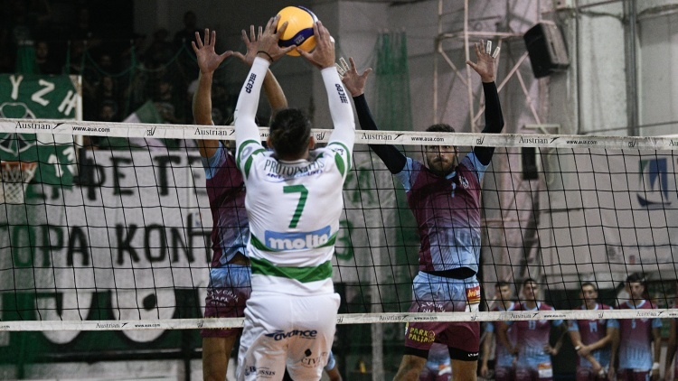 &Omicron;&rho;ί&sigma;&tau;&eta;&kappa;&epsilon; &eta; &pi;&rho;&epsilon;&mu;&iota;έ&rho;&alpha; &tau;&omicron;&upsilon; &Pi;&alpha;&nu;&alpha;&theta;&eta;&nu;&alpha;ϊ&kappa;&omicron;ύ &sigma;&tau;&eta; Volley League