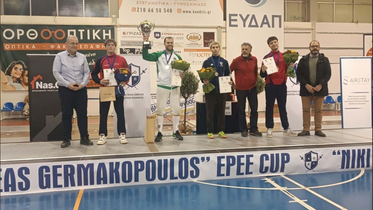 &Pi;&alpha;&nu;&alpha;&theta;&eta;&nu;&alpha;ϊ&kappa;ό&sigmaf;-&Xi;&iota;&phi;&alpha;&sigma;&kappa;ί&alpha;: &Pi;&rho;&omega;&tau;&iota;ά &gamma;&iota;&alpha; &tau;&omicron;&nu; &Kappa;&alpha;&beta;&beta;&alpha;&delta;ί&alpha; &sigma;&tau;&omicron; &Kappa;ύ&pi;&epsilon;&lambda;&lambda;&omicron; &laquo;&Alpha;&nu;&delta;&rho;έ&alpha;&sigmaf; &Gamma;&epsilon;&rho;&mu;&alpha;&kappa;ό&pi;&omicron;&upsilon;&lambda;&omicron;&sigmaf;&raquo;