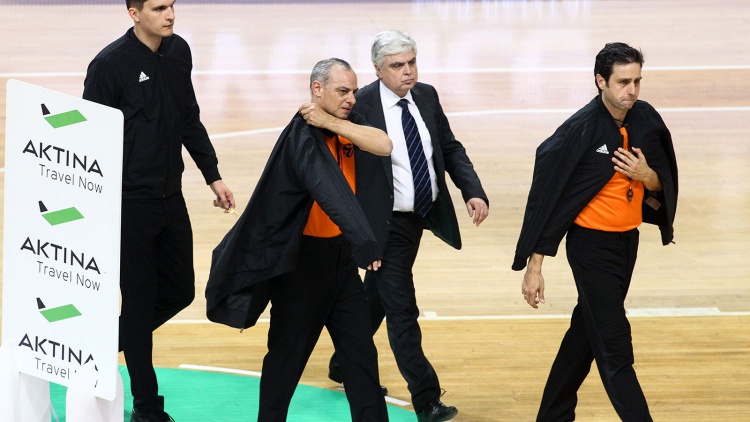 &Pi;&alpha;&pi;&alpha;&delta;ό&pi;&omicron;&upsilon;&lambda;&omicron;&sigmaf;: &laquo;&Omicron; &Pi;&alpha;&nu;&alpha;&theta;&eta;&nu;&alpha;ϊ&kappa;ό&sigmaf; &tau;&omicron;&upsilon; 2009 &eta; &kappa;&alpha;&lambda;ύ&tau;&epsilon;&rho;&eta; &omicron;&mu;ά&delta;&alpha; ό&lambda;&omega;&nu; &tau;&omega;&nu; &epsilon;&pi;&omicron;&chi;ώ&nu;&raquo;