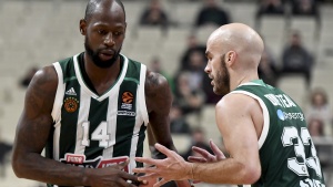 &Delta;&iota;&pi;&lambda;ό&sigmaf; &Kappa;&alpha;&lambda;ά&theta;&eta;&sigmaf; &sigma;&tau;&omicron; Top-10 &tau;&omega;&nu; &alpha;&sigma;ί&sigma;&tau; (+vid)
