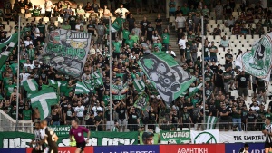 &Pi;&Alpha;&Epsilon;: &laquo;&Alpha;&pi;&omicron; &nu;&omega;&rho;ί&sigmaf; &sigma;&tau;&omicron; &gamma;ή&pi;&epsilon;&delta;&omicron; &mu;&epsilon; &Pi;&Alpha;&Omicron;&Kappa;&raquo;