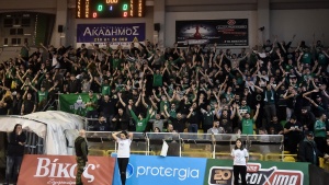 &Pi;&lambda;&eta;&sigma;&iota;ά&zeta;&epsilon;&iota; &tau;&alpha; 4.000 &mu;έ&lambda;&eta; &omicron; &Pi;&alpha;&nu;&alpha;&theta;&eta;&nu;&alpha;ϊ&kappa;ό&sigmaf;