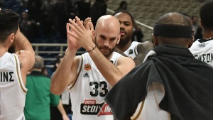 &laquo;&Omicron; &Kappa;&alpha;&lambda;ά&theta;&eta;&sigmaf; έ&chi;&epsilon;&iota; &sigma;&upsilon;&mu;&beta;ό&lambda;&alpha;&iota;&omicron; &mu;&epsilon; &tau;&omicron;&nu; &Pi;&alpha;&nu;&alpha;&theta;&eta;&nu;&alpha;ϊ&kappa;ό&raquo; (pic)