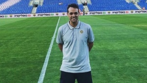 &Tau;&omicron;&nu; &Iota;&omicron;ύ&lambda;&iota;&omicron; &sigma;&tau;&eta;&nu; &Epsilon;&lambda;&lambda;ά&delta;&alpha; &omicron; &Pi;&omicron;&gamma;&iota;ά&tau;&omicron;&sigmaf;