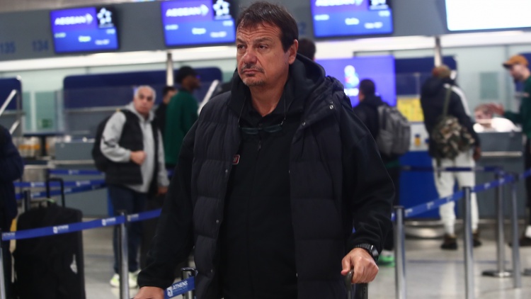 Ά&tau;&alpha;&mu;&alpha;&nu;: &laquo;&Kappa;&lambda;&epsilon;&iota;&delta;ί &eta; ά&mu;&upsilon;&nu;&alpha; &mu;&epsilon; &Chi;ά&pi;&omicron;&epsilon;&lambda; - Έ&tau;&omicron;&iota;&mu;&omicron;&iota; &Chi;&omicron;&upsilon;ά&nu;&tau;&sigma;&omicron; &kappa;&alpha;&iota; &Chi;έ&iota;&sigmaf;-&Nu;&tau;έ&iota;&beta;&iota;&sigmaf;&raquo;