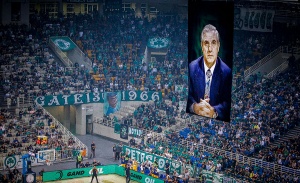&laquo;&Gamma;&iota;&alpha; &pi;ά&nu;&tau;&alpha; &sigma;&tau;&iota;&sigmaf; &kappa;&alpha;&rho;&delta;&iota;έ&sigmaf; &mu;&alpha;&sigmaf;&raquo; (pic)