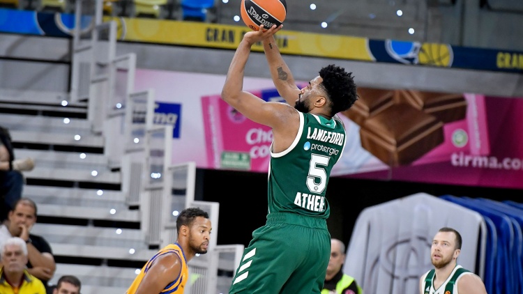 &Mu;&epsilon; &Pi;&alpha;&nu;&alpha;&theta;&eta;&nu;&alpha;ϊ&kappa;ό &tau;&omicron; &alpha;&phi;&iota;έ&rho;&omega;&mu;&alpha; &tau;&eta;&sigmaf; Euroleague &sigma;&tau;&omicron;&nu; &Lambda;ά&nu;&gamma;&kappa;&phi;&omicron;&rho;&nu;&tau; (vid)