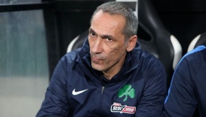 &Delta;ώ&nu;&eta;&sigmaf;: &laquo;&Kappa;&alpha;&lambda;ό &mu;ά&theta;&eta;&mu;&alpha; &gamma;&iota;&alpha; ό&lambda;&omicron;&upsilon;&sigmaf;&raquo;