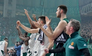 &Pi;&alpha;&nu;&alpha;&theta;&eta;&nu;&alpha;ϊ&kappa;ό&sigmaf;: &laquo;&Mu;&epsilon; 26-6 &beta;&omicron;&lambda;έ&sigmaf; &sigma;&tau;&omicron; &Sigma;&Epsilon;&Phi; έ&pi;&rho;&epsilon;&pi;&epsilon; &nu;&alpha; &phi;ύ&gamma;&omicron;&upsilon;&mu;&epsilon; &kappa;&alpha;&iota; &epsilon;&mu;&epsilon;ί&sigmaf;&raquo;